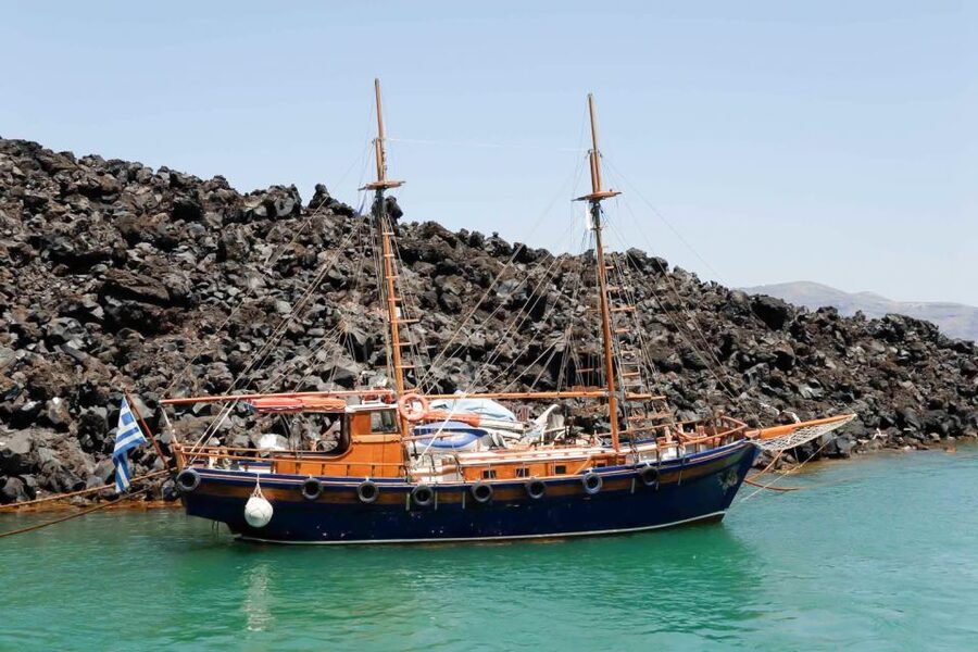 Santorini Island Bus Tour and Caldera Sunset Cruise - Palea Kameni and the sulfur spring swim
