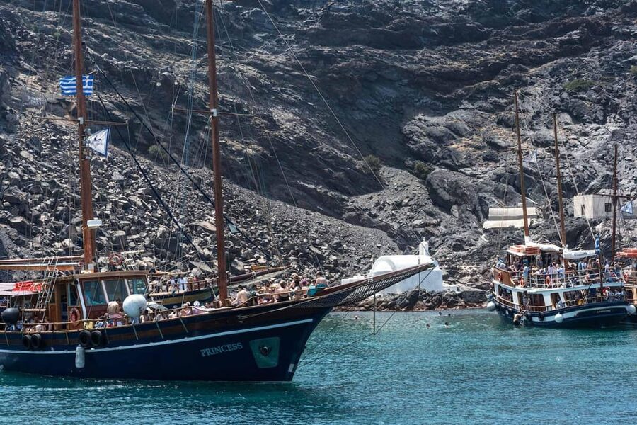 Santorini Port: Cruise to Volcano, Hot Springs & Thirassia - Who should book this cruise?