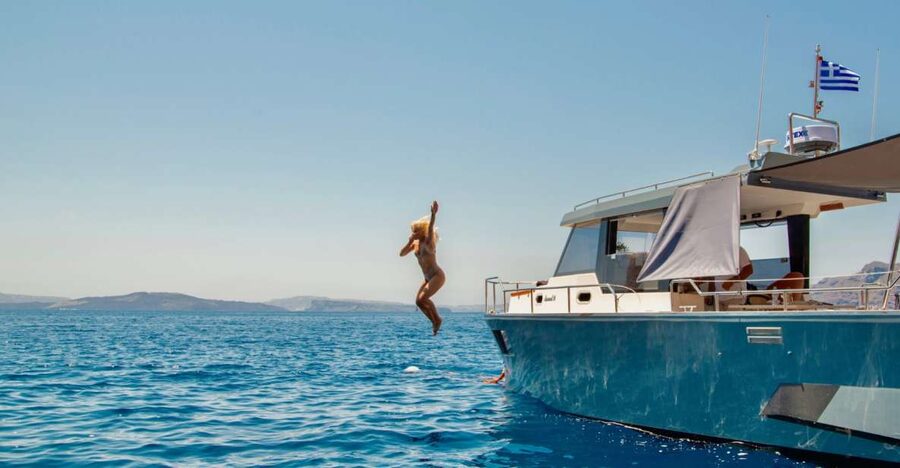 Santorini: Private Diamond 36 Motor Yacht Caldera Cruise - Who should book this cruise