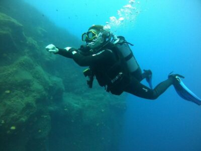 Santorini: Scuba Diving Experience in Caldera for Beginners