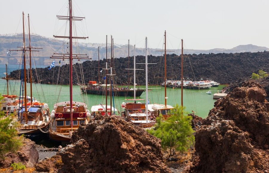Santorini: Thirassia Islands and Volcano Guided Cruise - What this Santorini cruise is really like