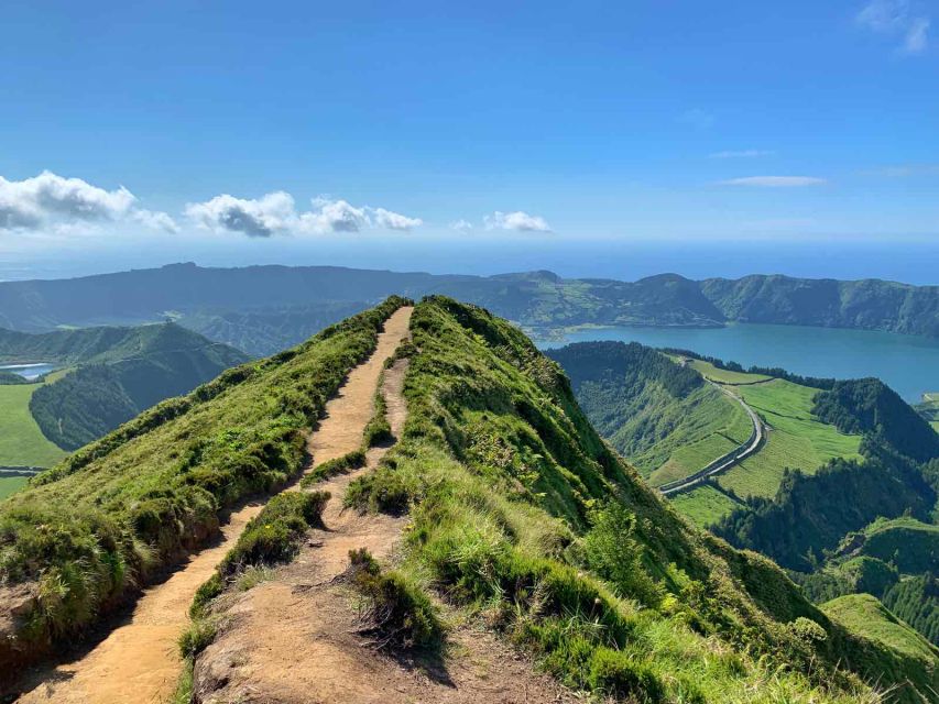 São Miguel: Sete Cidades & Lagoa do Fogo Tour with Lunch - Key points at a glance