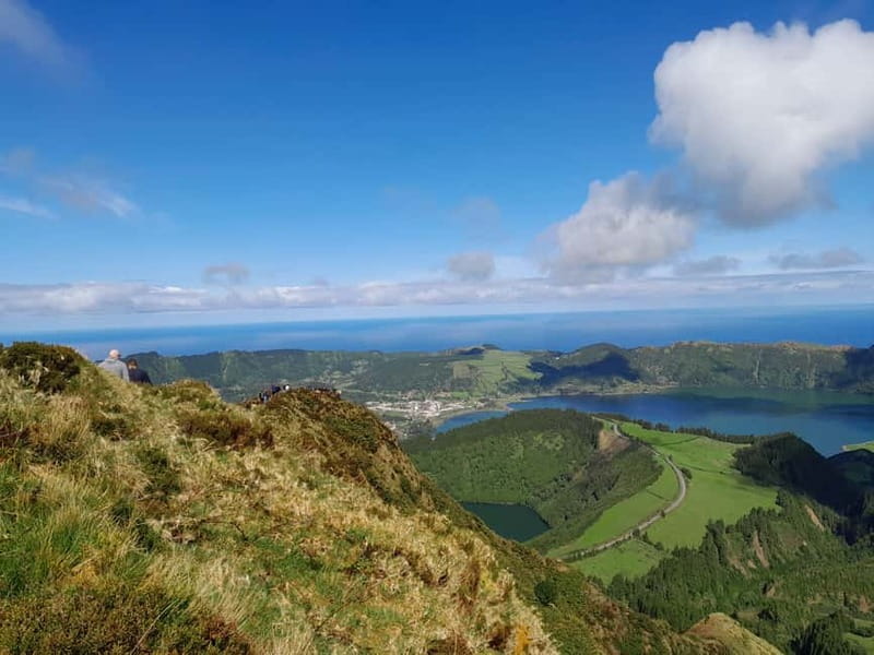 Sete Cidades: Day Tour - Blue & Green Lake and Fire Volcano - Transport, pickup and timing