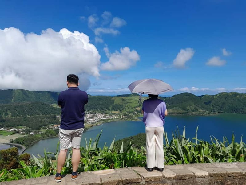 Sete Cidades: Day Tour - Blue & Green Lake and Fire Volcano - Santa Barbara Beach and the lava pools