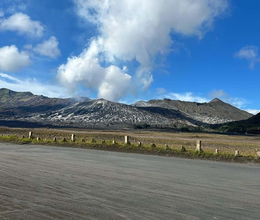 SHARED Bromo Jeep Tour include tickets From MALANG - The midnight pickup from Malang