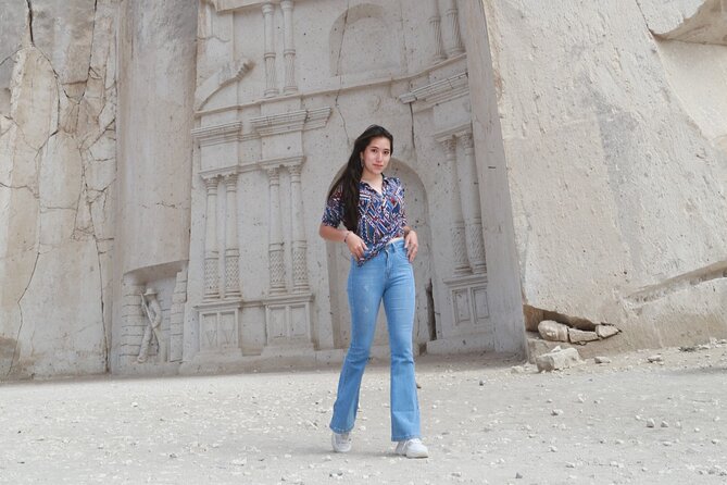 Sillar Route in Arequipa and viewpoint of the Volcanoes - The second quarry and the cost of looking around