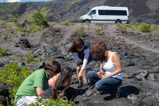 Small Group Big Island Twilight Volcano and Stargazing Tour - Hawai‘i Volcanoes National Park in daylight