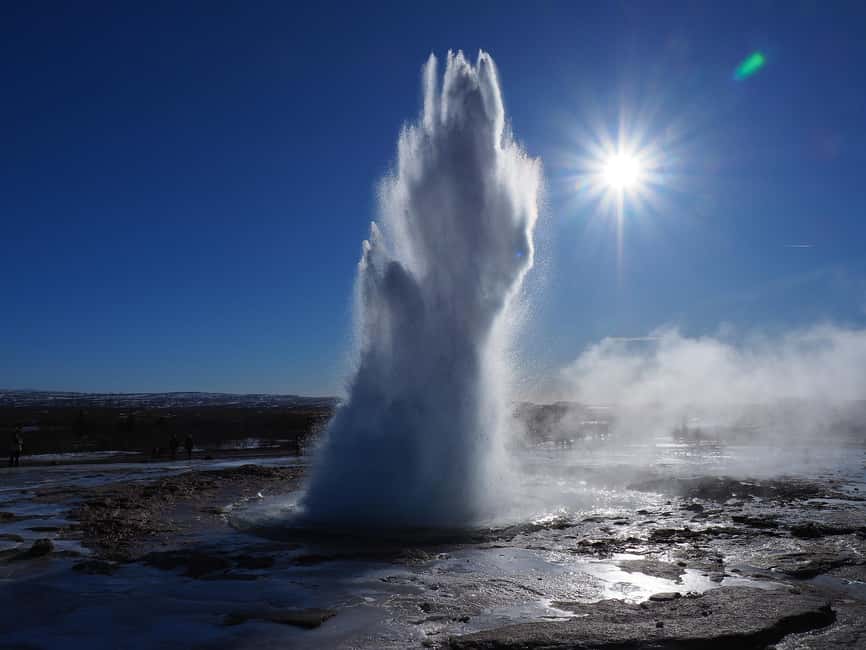 Small Group Golden Circle Tour w/ Kerid & Tomato Farm Visit - A full Iceland day that earns its eight hours