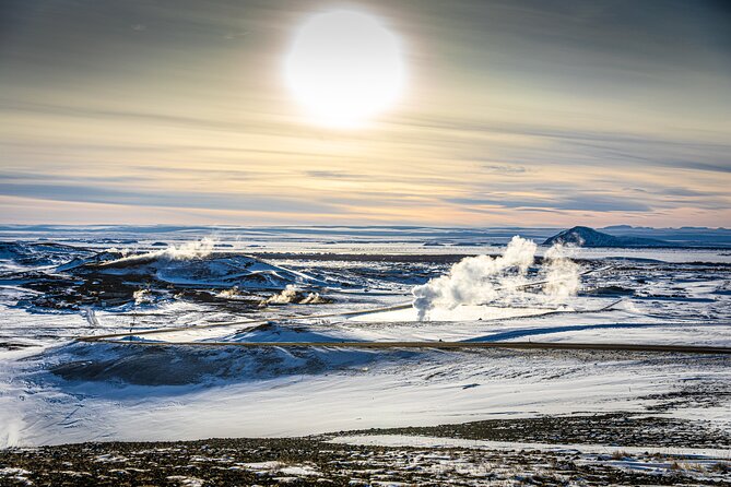 Small-Group Lake Mývatn Tour from Akureyri - What the guide adds to the drive
