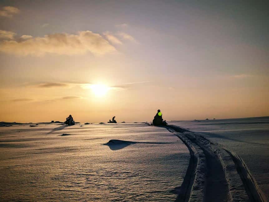 Snowmobiling on Eyjafjallajökull – The Summit of Adventure - What the $250 price really buys
