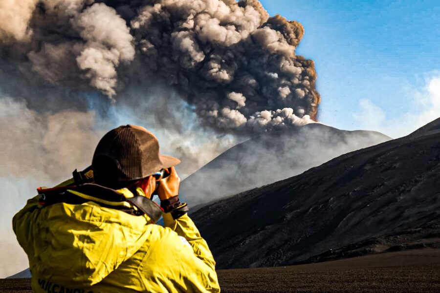 Special trekking on the most authentic and wild side of Etna - The 4x4 climb from 1,800 to 2,800 meters