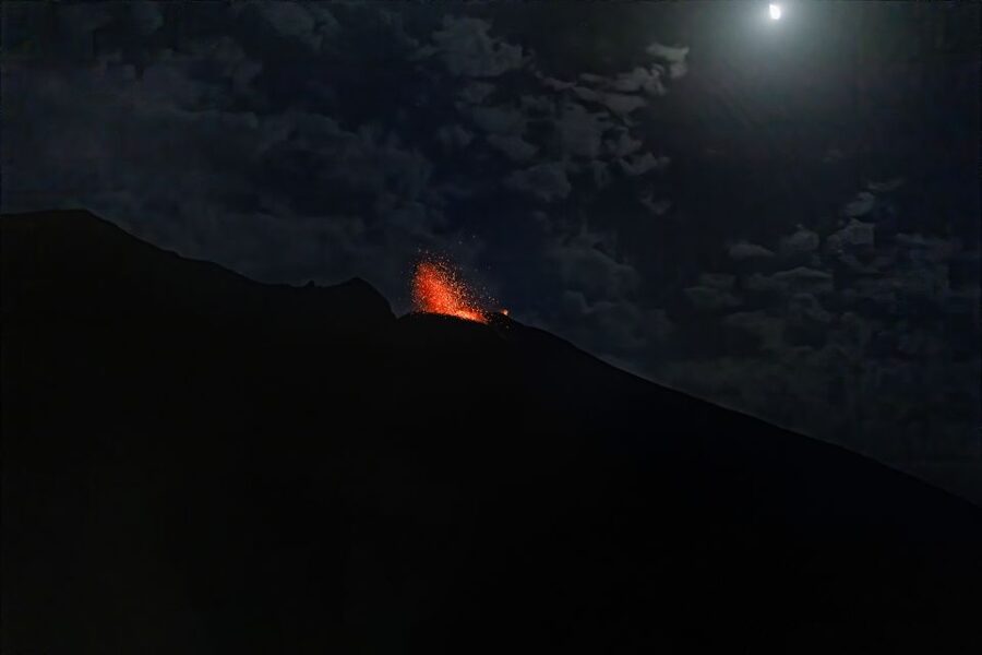 Stromboli: Sunset Trekking at Sciara del Fuoco - Why sunset is the right time to see Stromboli