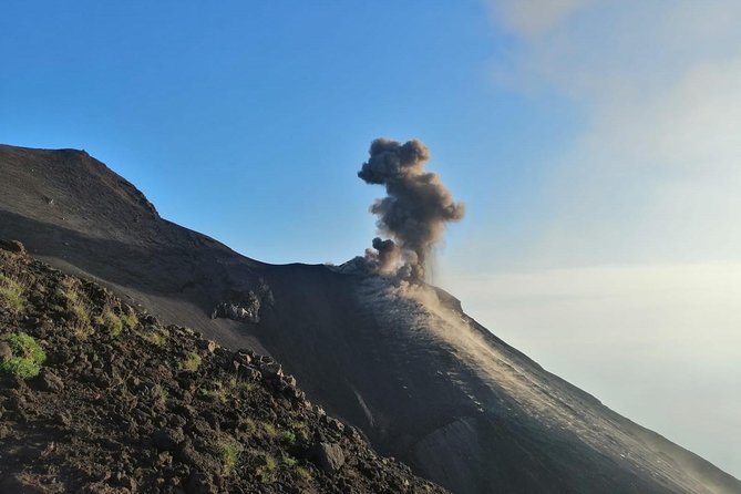 Stromboli: sunset trekking to Sciara del Fuoco - Ashàra - The headlamp descent after dark