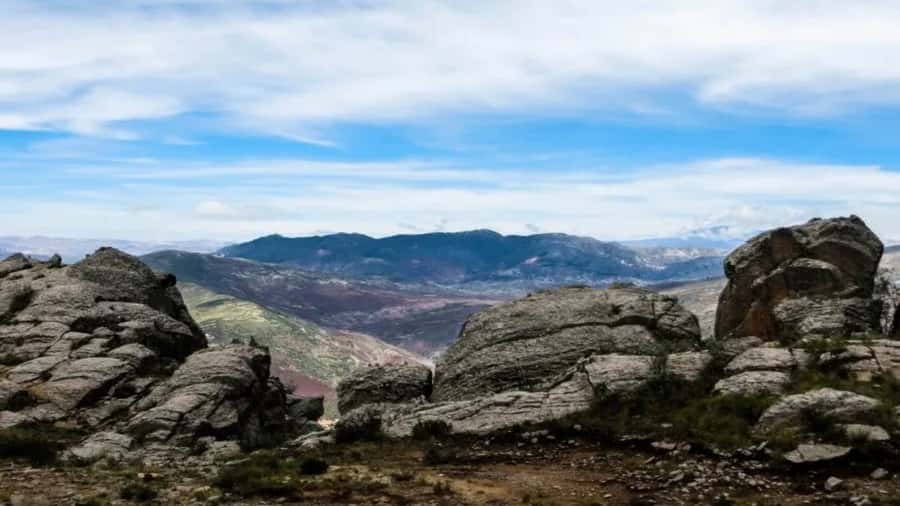 Sucre: Sunrise, the Crater de Maragua and old Cave Paintings - Meeting the Jalqa communities