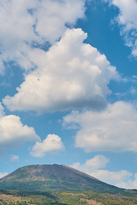 Sunset tour: Mount Vesuvius Entry + Transfer - Reaching the 1,000-meter access point