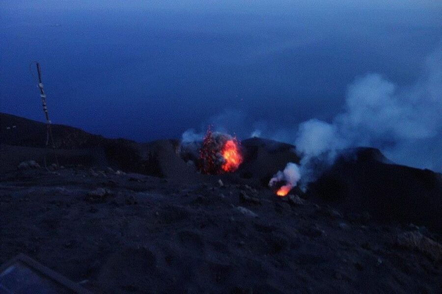 Sunset Trekking on vulcano Stromboli - Why this Stromboli hike is worth considering