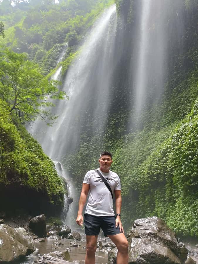 Surabaya: Bromo Sunrise & Madakaripura Falls Full-Day Tour - The guide can make or break the long day