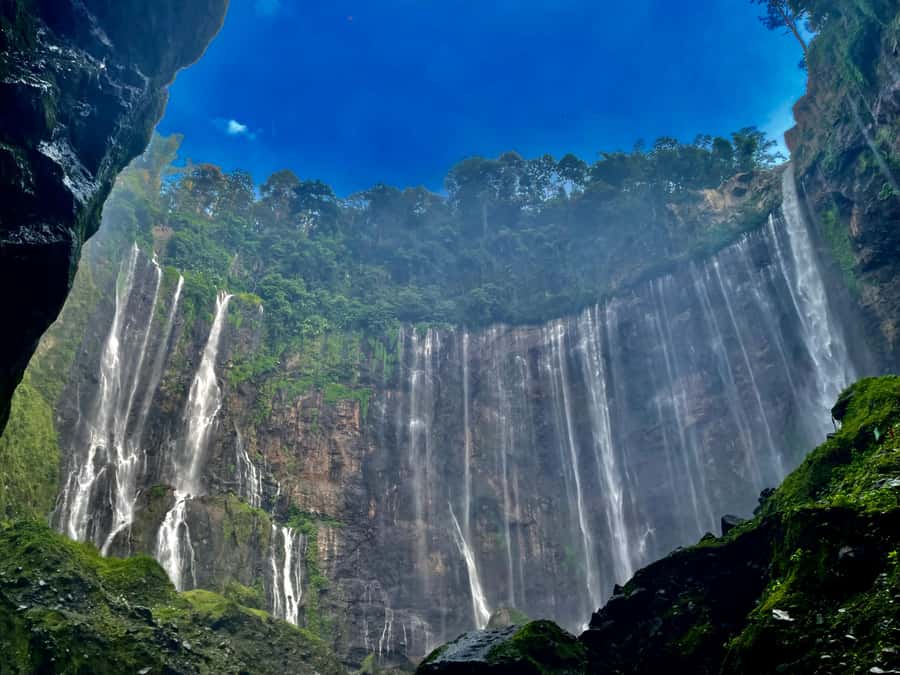Surabaya/Malang: 3-Day Tumpak Sewu Bromo Ijen Volcano Tour - The people who make the route work