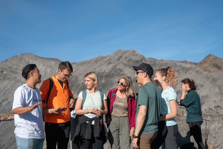 Surabaya/Malang/Probolinggo: 2D1N Bromo Ijen W/Bali Drop-off - What the guide and driver add