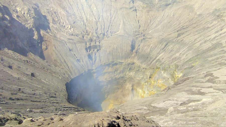 Surabaya or Malang : Bromo, Tumpaksewu waterfall in 2 days - Practical packing for two very different days
