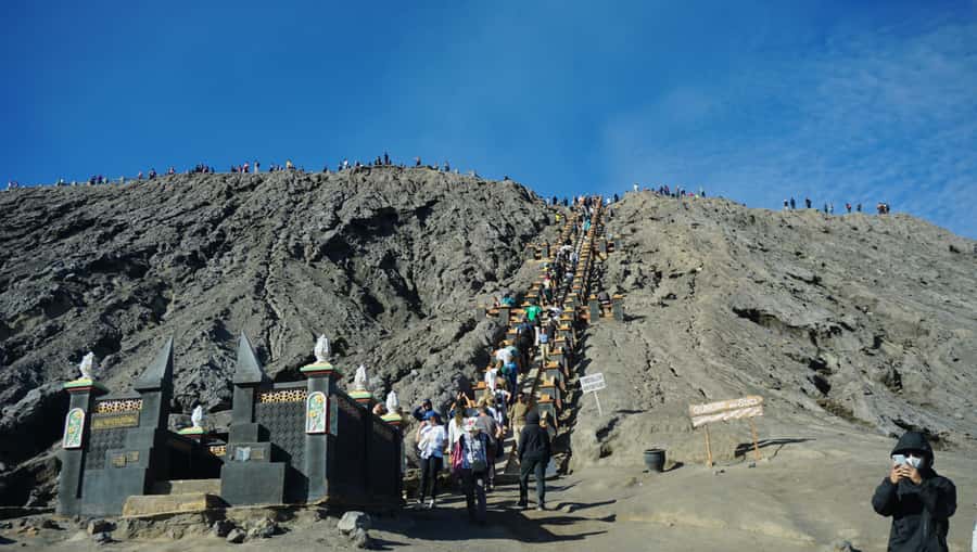 Surabaya or Malang: Mount Bromo Sunrise Share Guided Tour - The midnight pickup from Surabaya or Malang