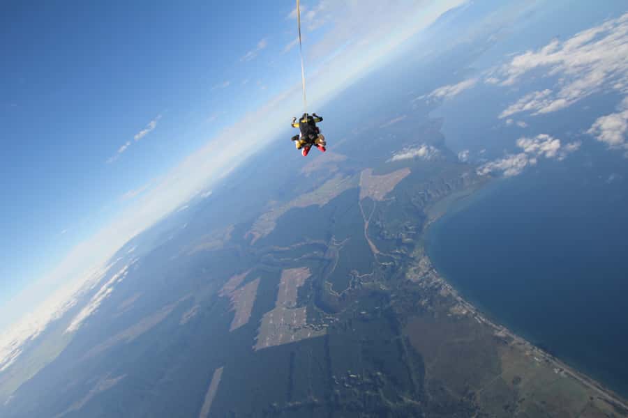 Tandem Skydive Experience in Taupo - Weather delays and planning your day