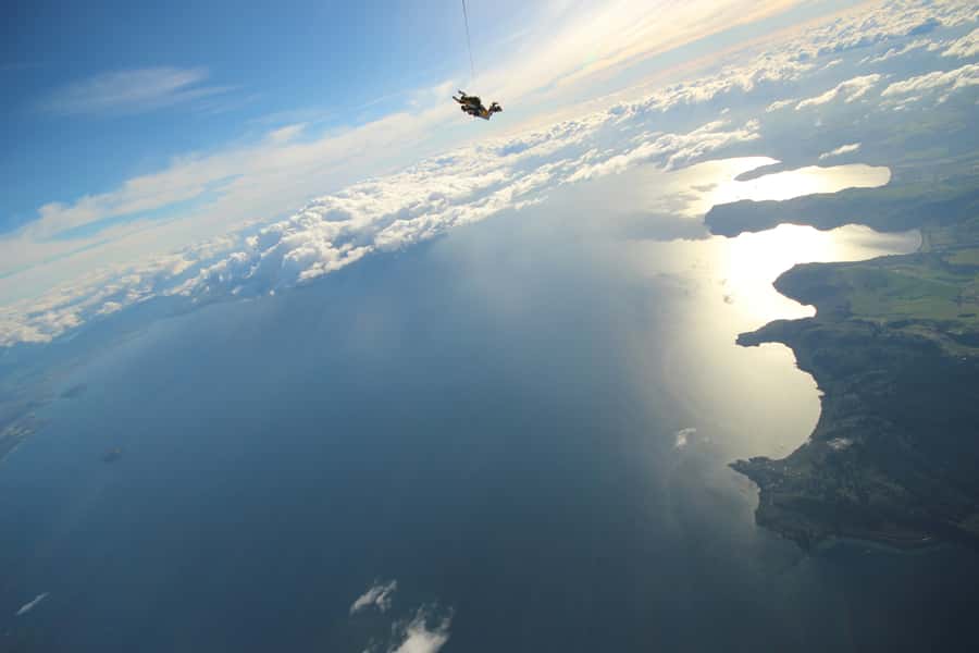 Tandem Skydive Experience in Taupo - Pickup, check-in, and the yellow Hummer