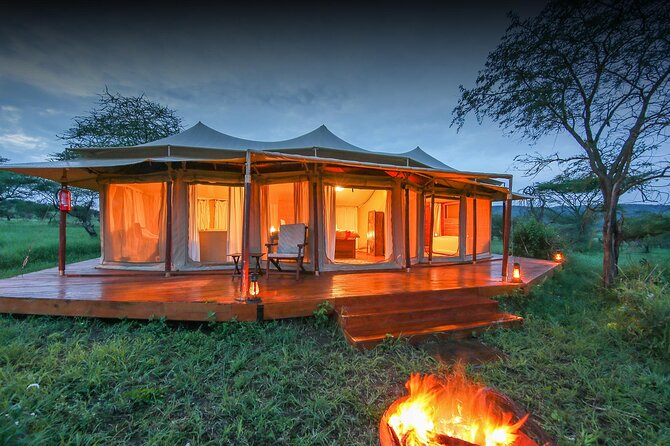 Tanzania Safari 10 Days- Serengeti, Lake Manyara, Ngorongoro Crater. - Entering the Serengeti by safari vehicle