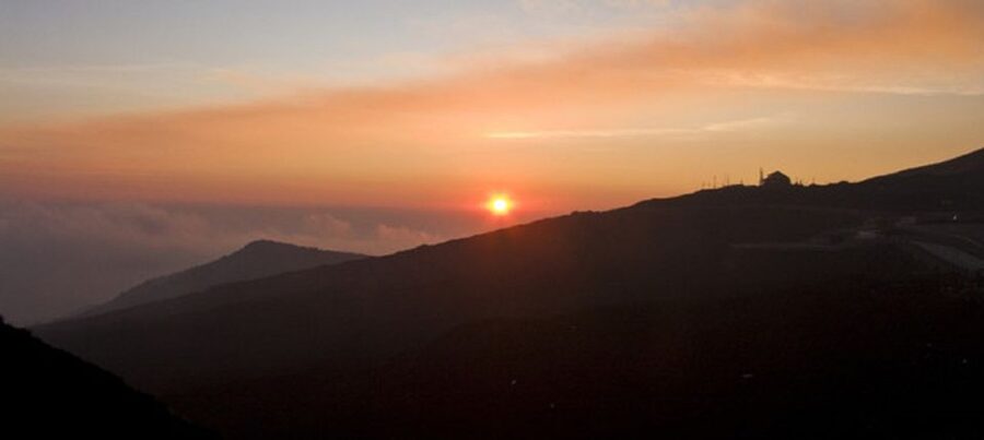 Taormina: Mount Etna Sunset Tour with Cave Visit and Tasting - Key points to know before you book