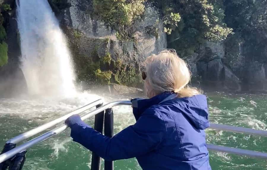 Taupo: Lake Taupo Western Bays Catamaran Tour with Bush Walk - Why the Western Bays feel different