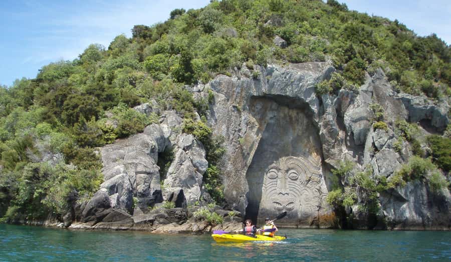 Taupo: Maori Rock Carvings Kayaking Tour - Why the carvings are worth the paddle