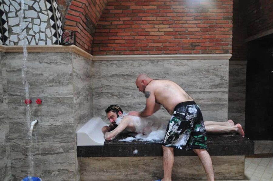 Tbilisi: Legendary Royal Sulfur Pool and Sauna Experience - Shared pool or private room?