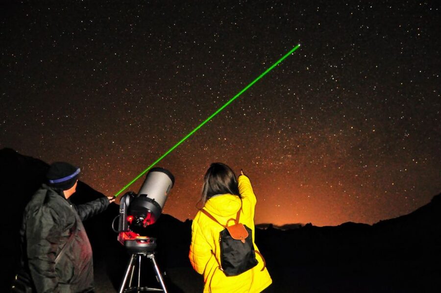 Teide National Park: Sunset & Stargazing Safari with Dinner - Four telescopes and a guided look at the sky