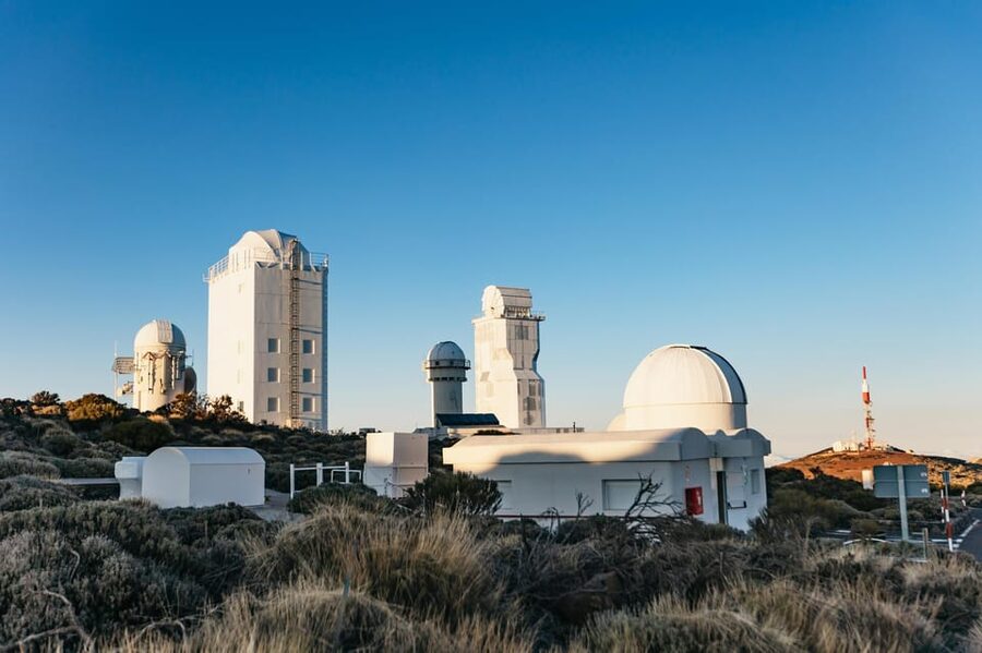 Tenerife: Mount Teide Observatory Guided Tour - Allow for cold shade, strong sun, and gravel paths