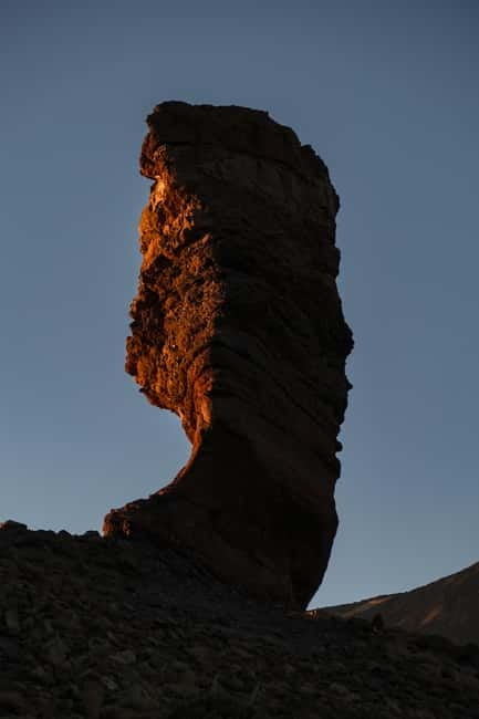 Tenerife: Stargazing Walk in Teide National Park - Finding constellations with a laser guide