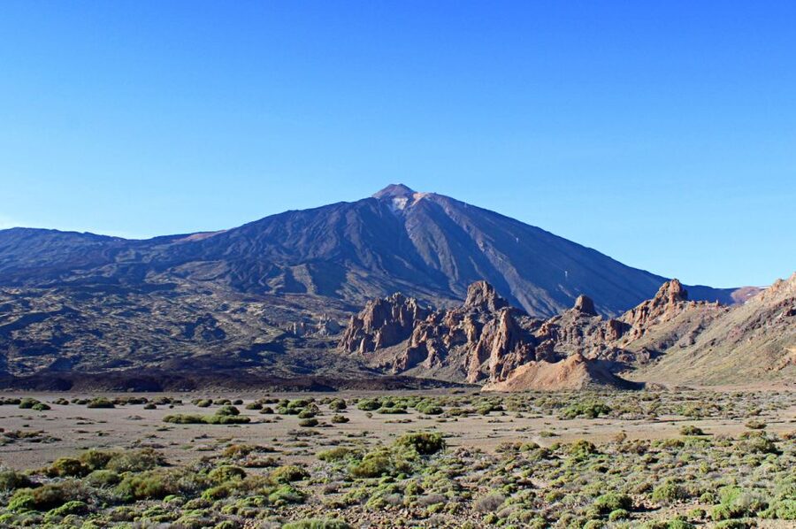 Tenerife: Teide and Las Cañadas Half-Day Tour - Entering the volcanic plateau near 2,000 meters