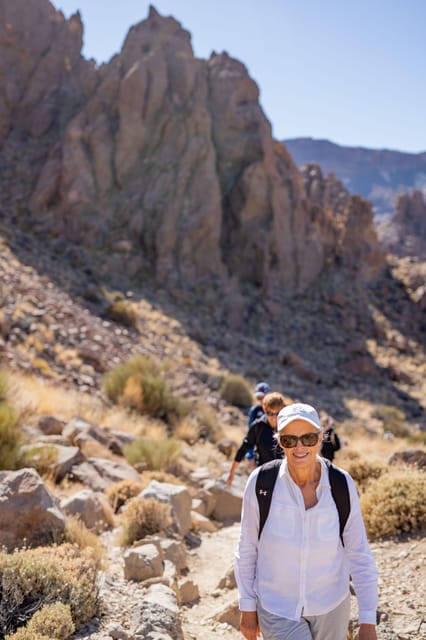 Tenerife : Teide Hiking - Lava flows, volcanic formations, and mountain plants