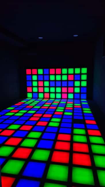 The Floor is Lava in Tirana Escape Room - Why teamwork matters more than athletic skill