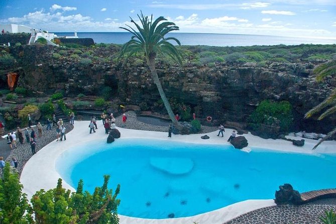 Timanfaya, Golfo, Jameos Agua & Camel Ride (opt) - Lanzarote - Volcano views and the road through northern Lanzarote