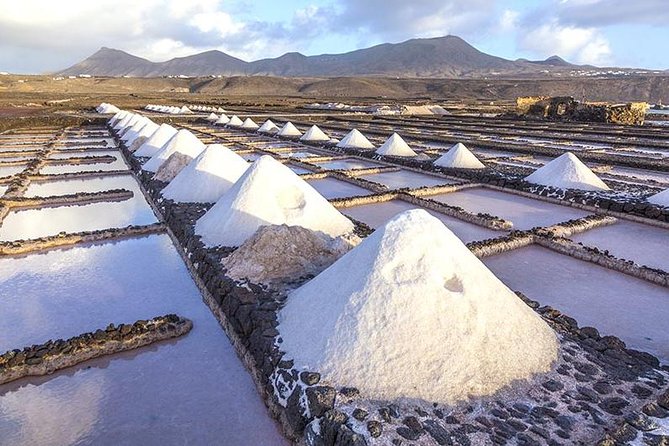 Timanfaya, Golfo, Jameos Agua & Camel Ride (opt) - Lanzarote - Lunch near Haría and the 12-euro choice