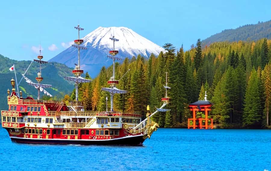 Tokyo: Mount Fuji Views and KABA Amphibious Bus Day Tour - Oshino Hakkai and the Mirror Pond