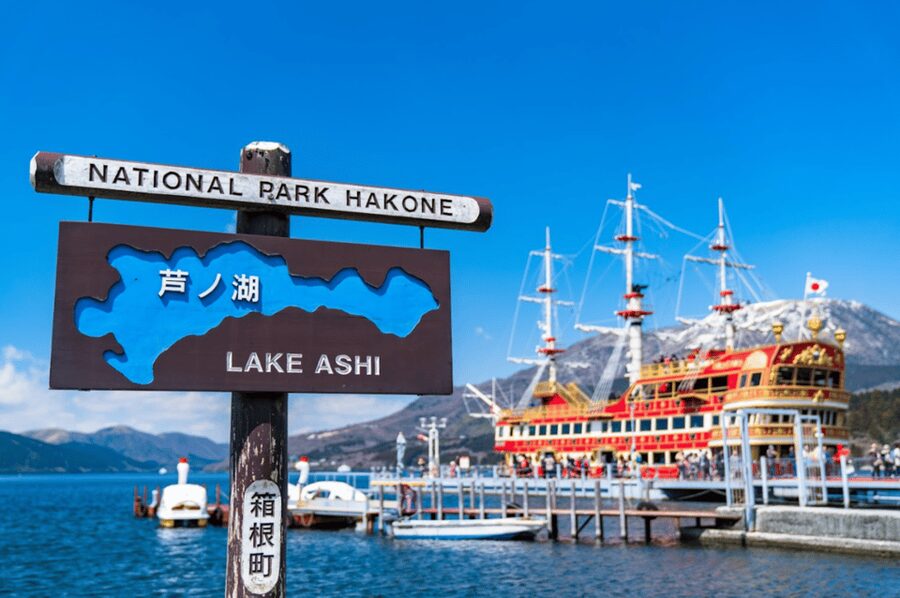 Tokyo: Mt. Fuji 5th St, Gotemba & Hakone by Luxury Bus - Lake Ashinoko aboard the Hakone Pirate Ship