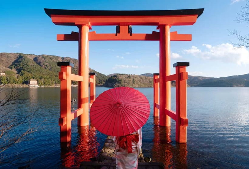 Tokyo: Mt. Fuji, Owakudani, Hakone Shrine, & Open-Air Museum - Owakudani and the signs of an active volcano