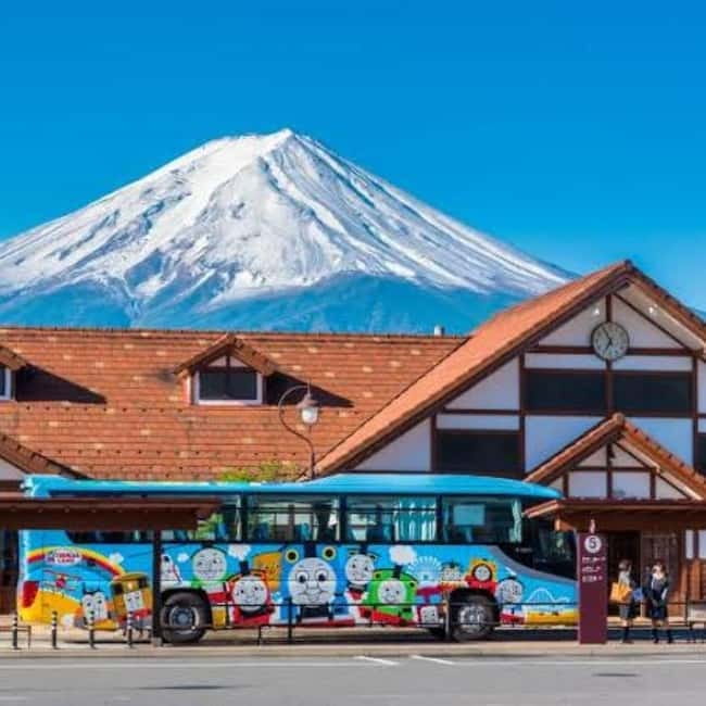 Tokyo To Mount FUJI Day Trip With English guide - Arakurayama Sengen Park and the famous pagoda view