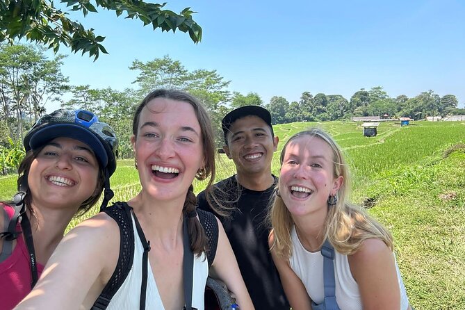 Ubud: Downhill Cycling with Volcano, Rice Terraces and Meal - Who should book this ride