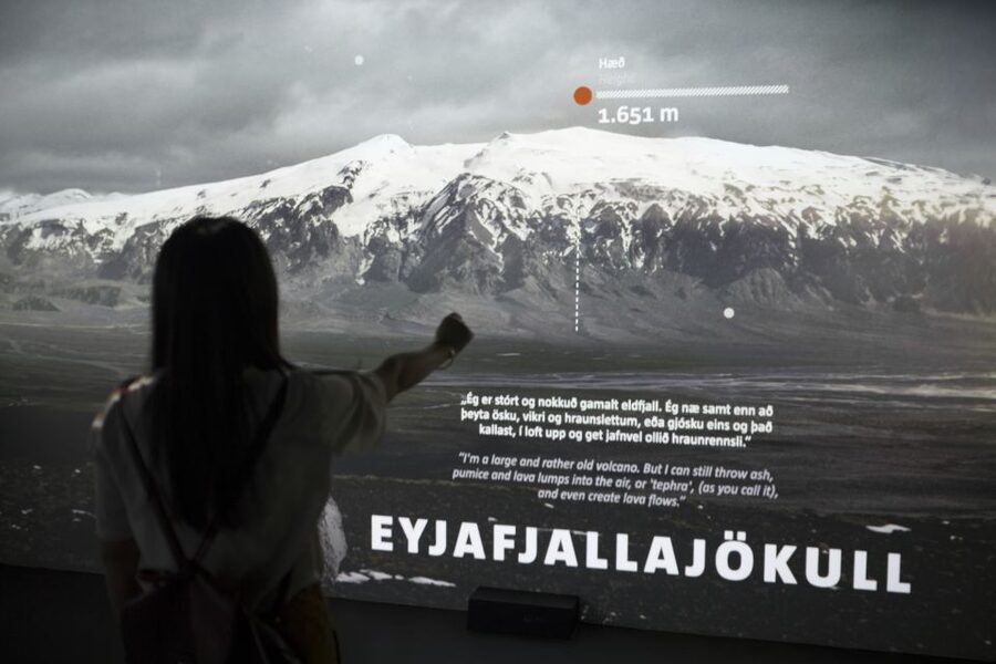 Volcano Exhibition and Cinema - Lava Centre Iceland - Magma Learning Center: how volcanoes take shape