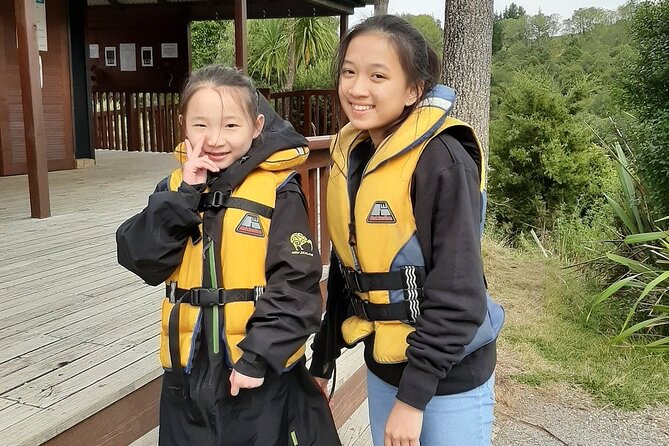 Waikato River Jet Boat Ride from Taupo - Local stories between the action