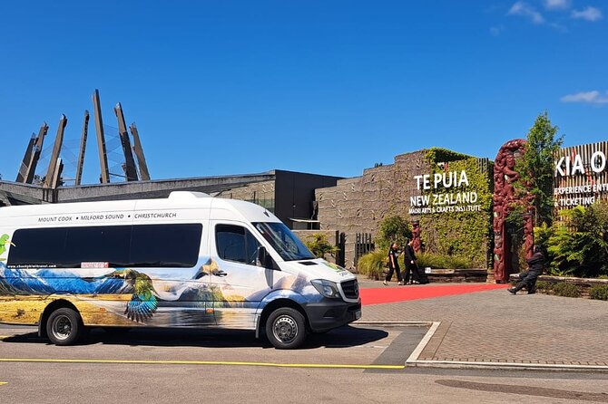 Waitomo Caves & Rotorua - Te Puia Small-Group Tour from Auckland - What the long drive feels like in practice