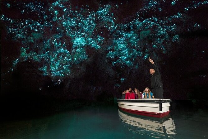 Waitomo Glow Worm Caves & Te Puia - Rotorua's Geothermal Valley - Food, comfort, and practical planning