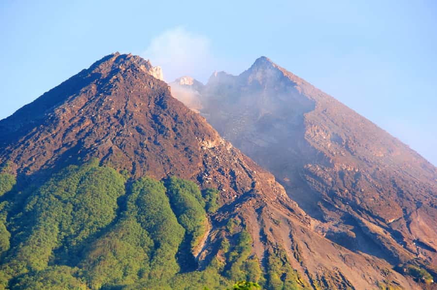 Yogyakarta: Mt. Merapi Jeep Lava Tour Guided Tour - What the 2010 eruption adds to the experience